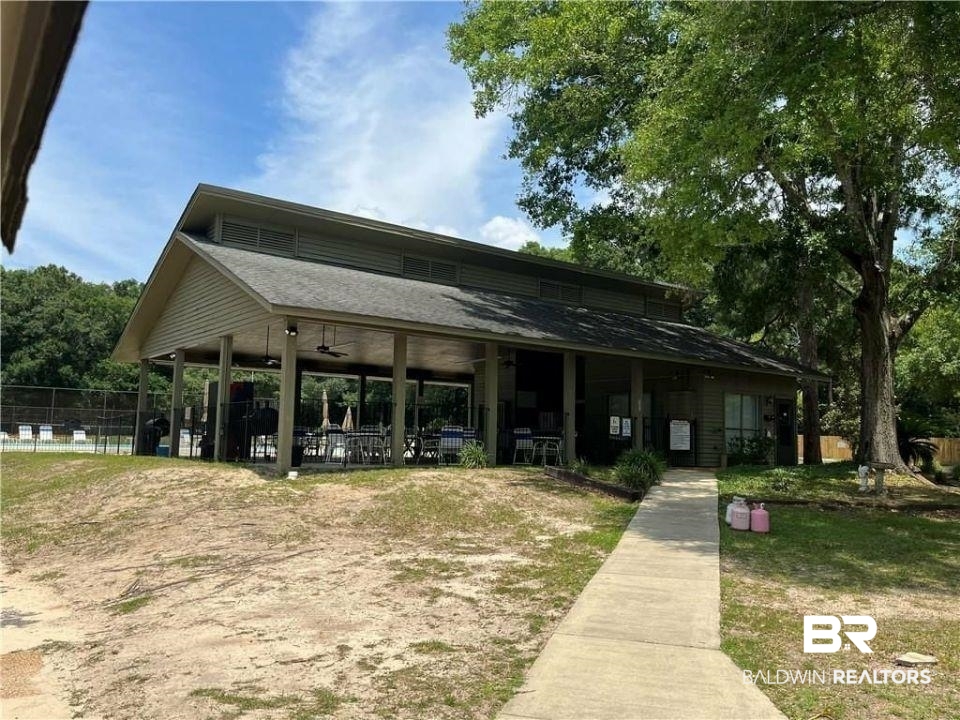 301 Riverbend Drive, Unit 301 Mobile, AL 36605 - Photo 17 of 18