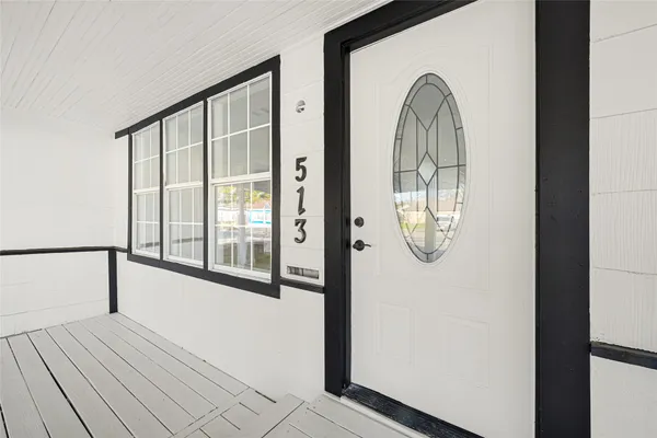 $2,680 | 513 Main Street, Pasadena, TX 77506