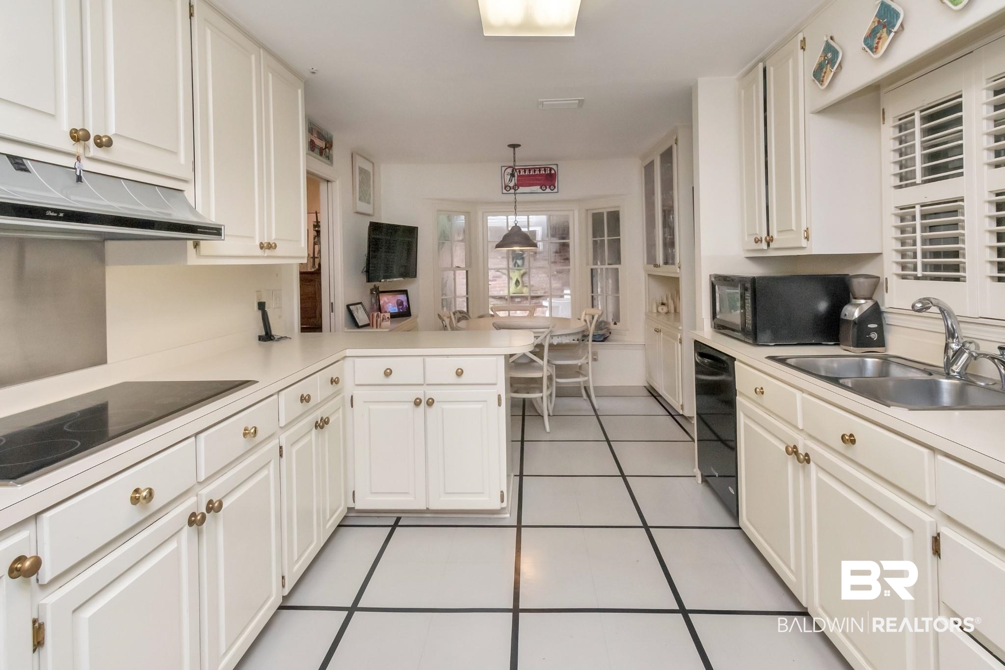 3810 Claridge Road North Mobile, AL 36608 - Photo 7 of 38
