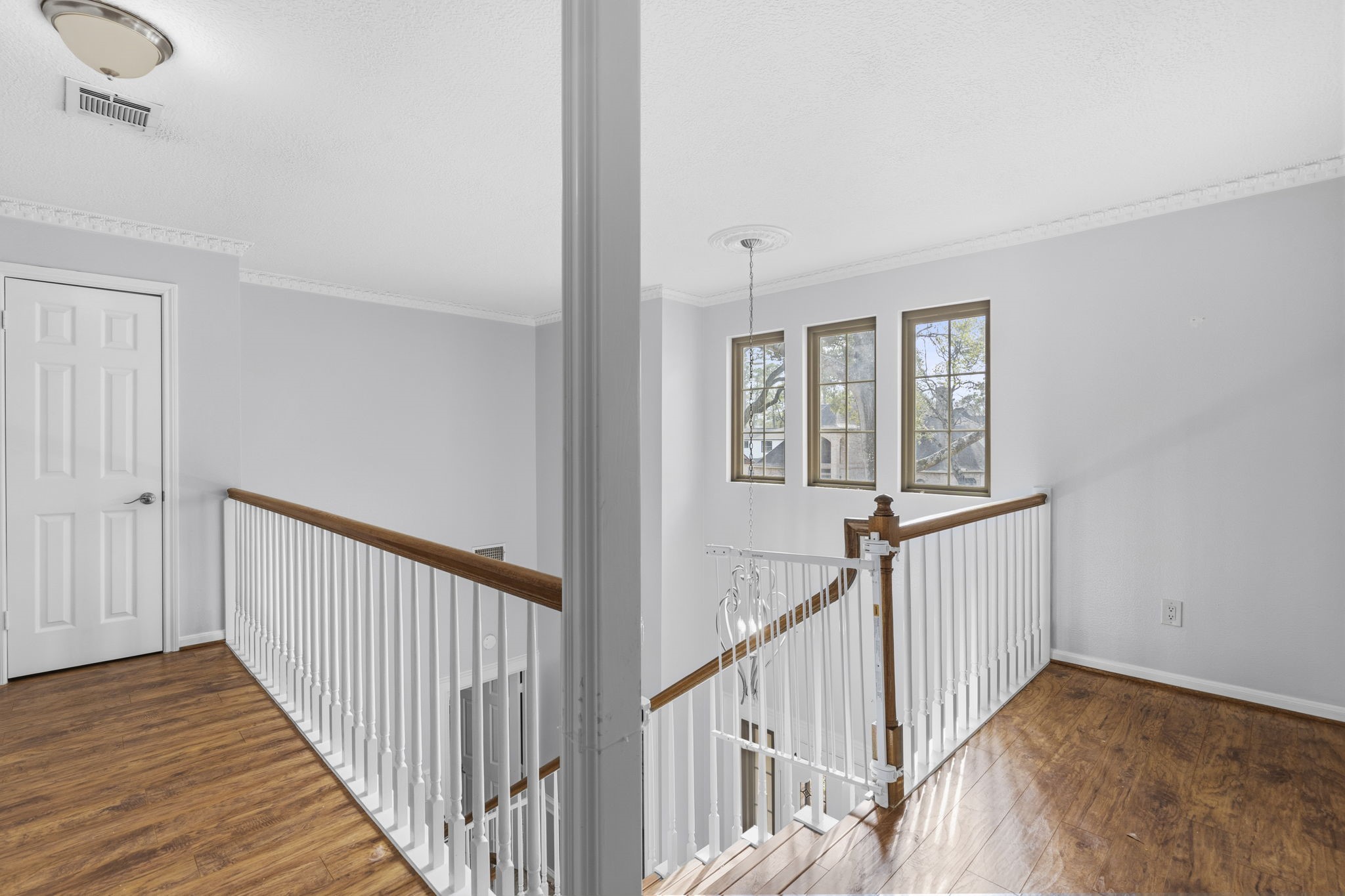 18326 Lake Oaks Drive Spring, TX 77388 - Photo 19 of 37 Upstairs walkway