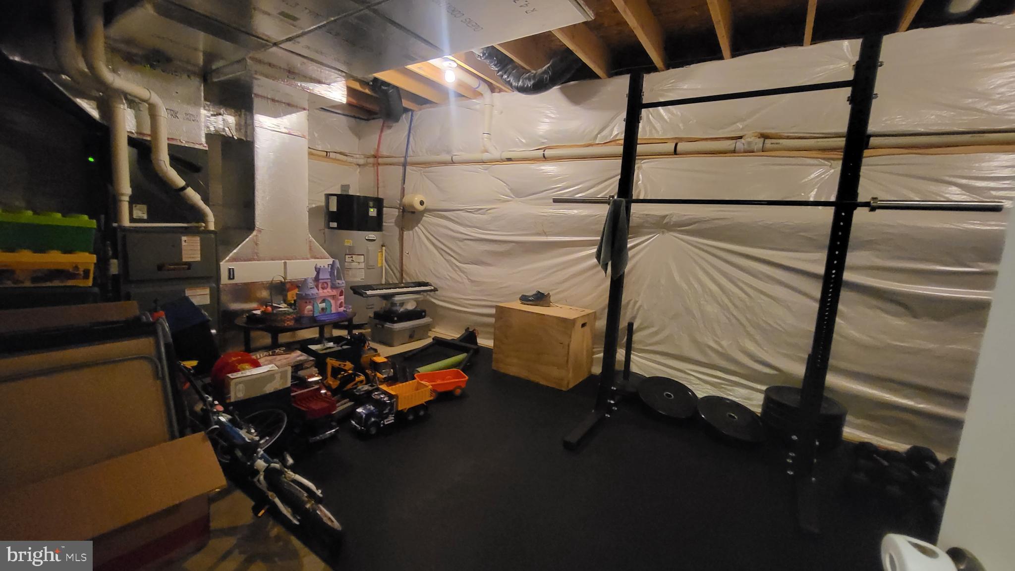 609 Line Road Mechanicsburg, PA 17050 - Photo 102 of 111 More storage space