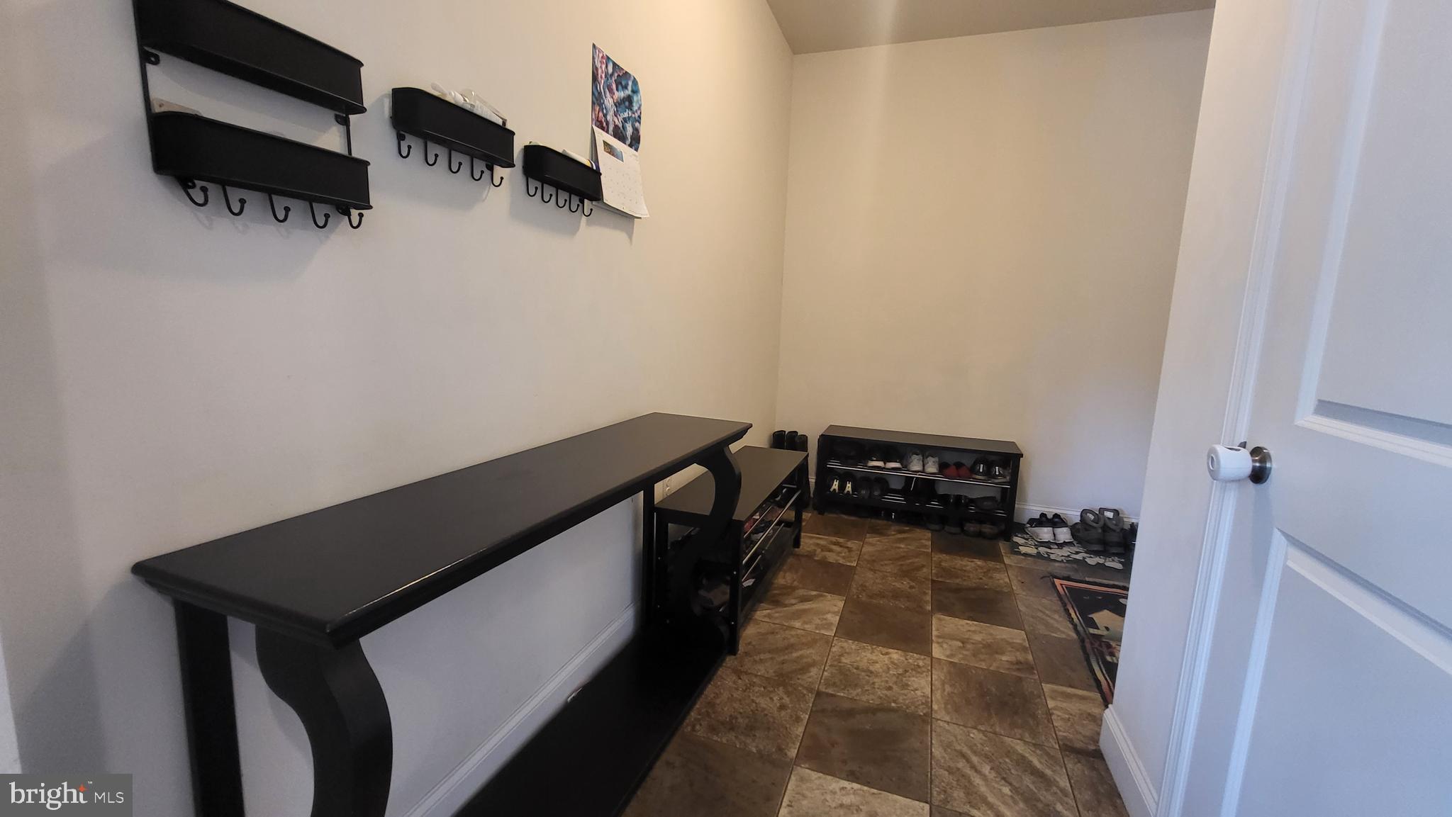 609 Line Road Mechanicsburg, PA 17050 - Photo 35 of 111 Spacious mudroom