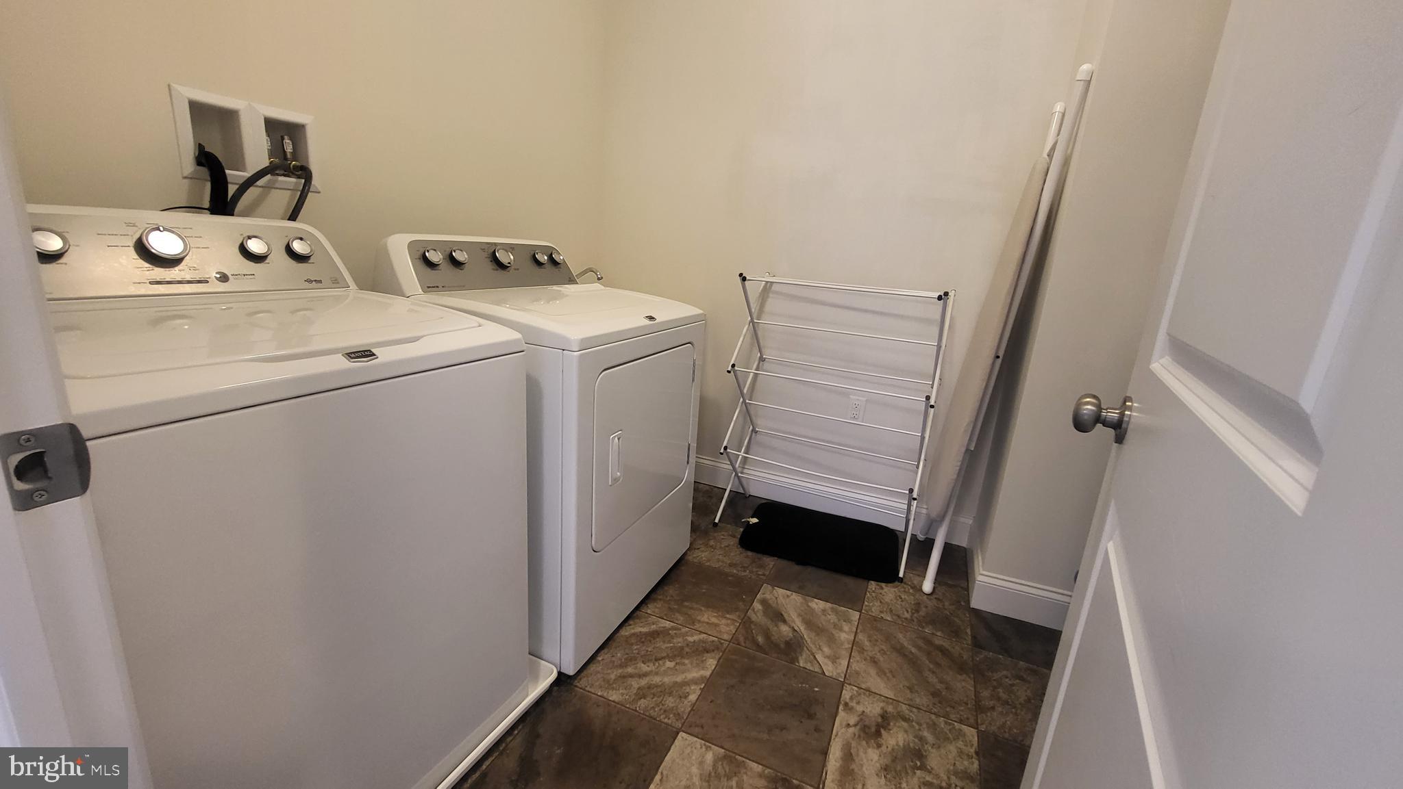 609 Line Road Mechanicsburg, PA 17050 - Photo 57 of 111 Laundry room