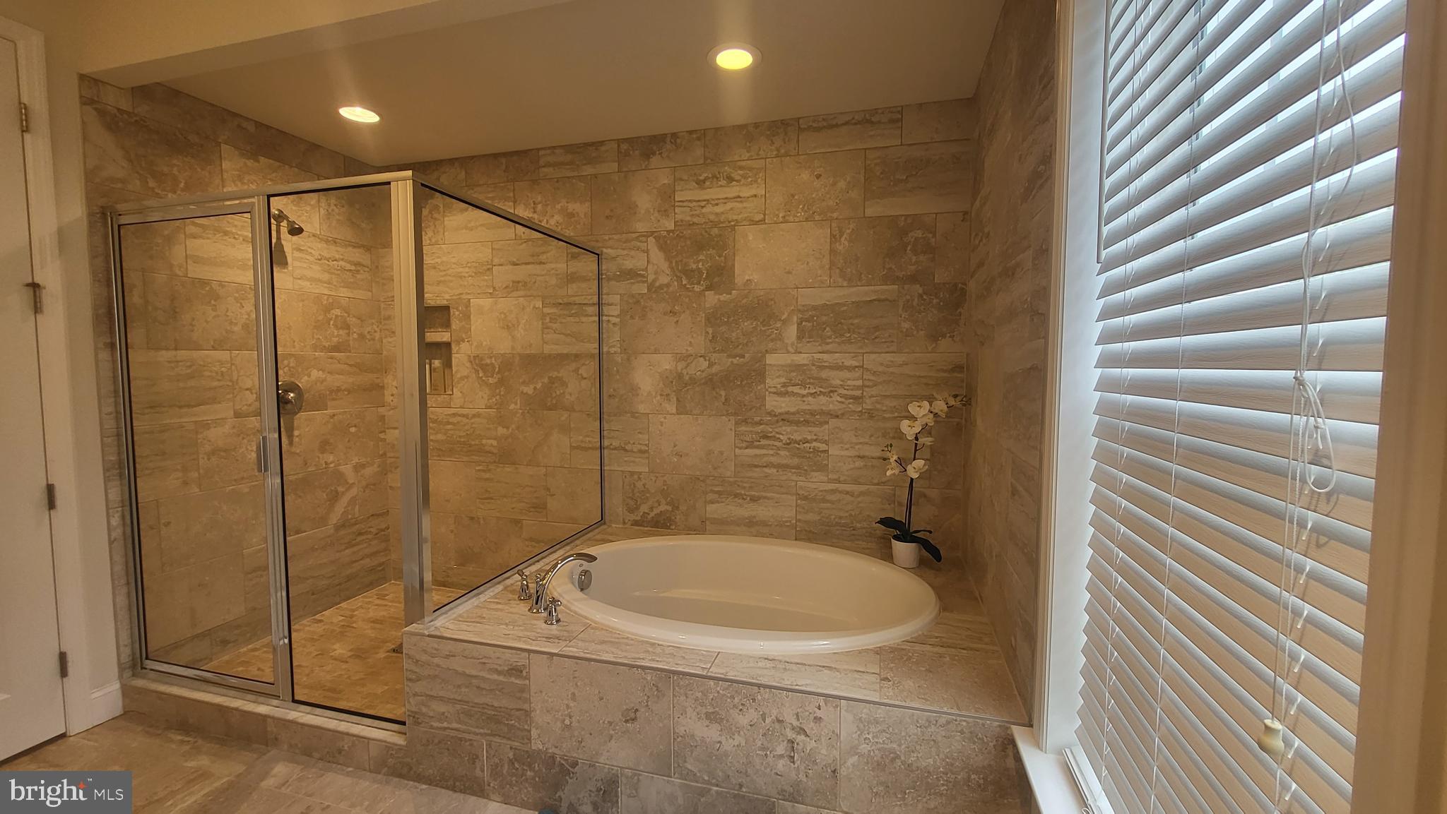 609 Line Road Mechanicsburg, PA 17050 - Photo 80 of 111 Tile surround standing shower and tub