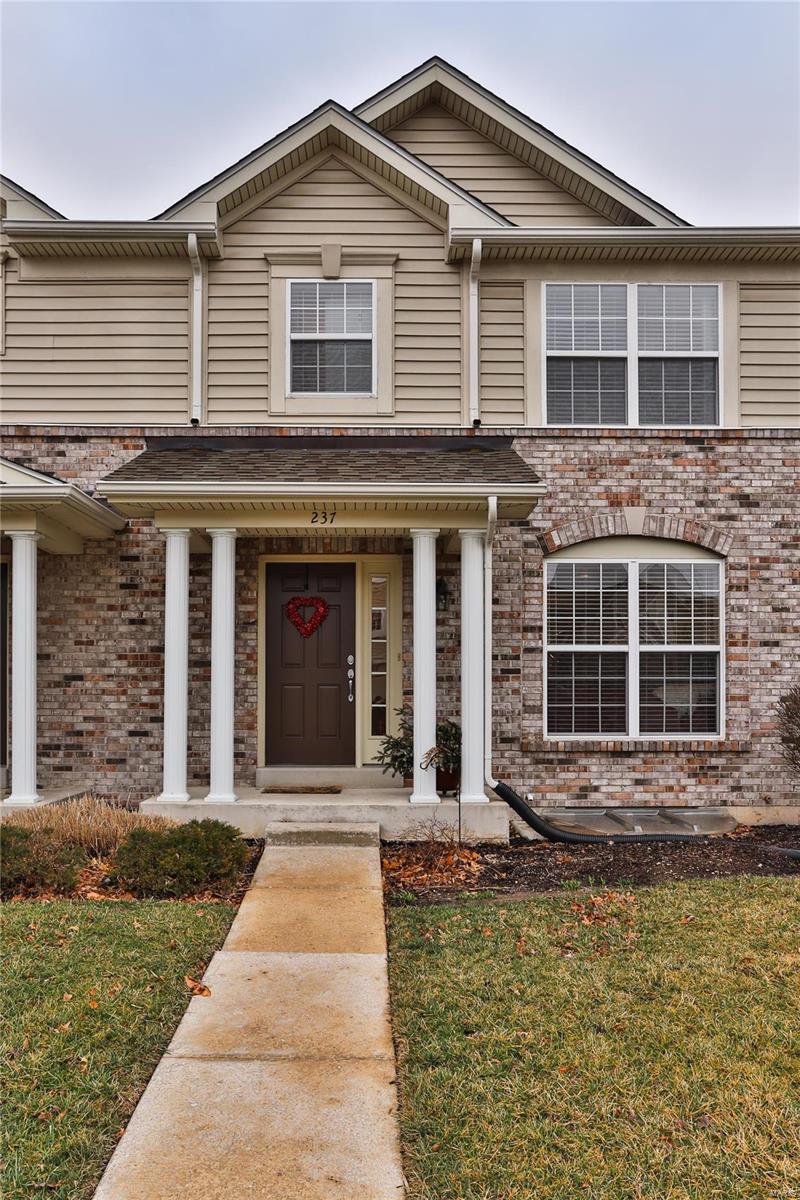 237 Coachgate Lane Ballwin, MO 63021 - Photo 1 of 23