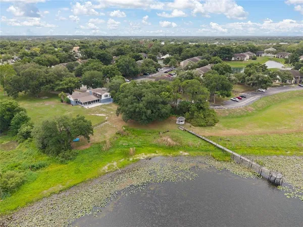 $585,000 | 498 Lakewood Drive, Brandon, FL 33510