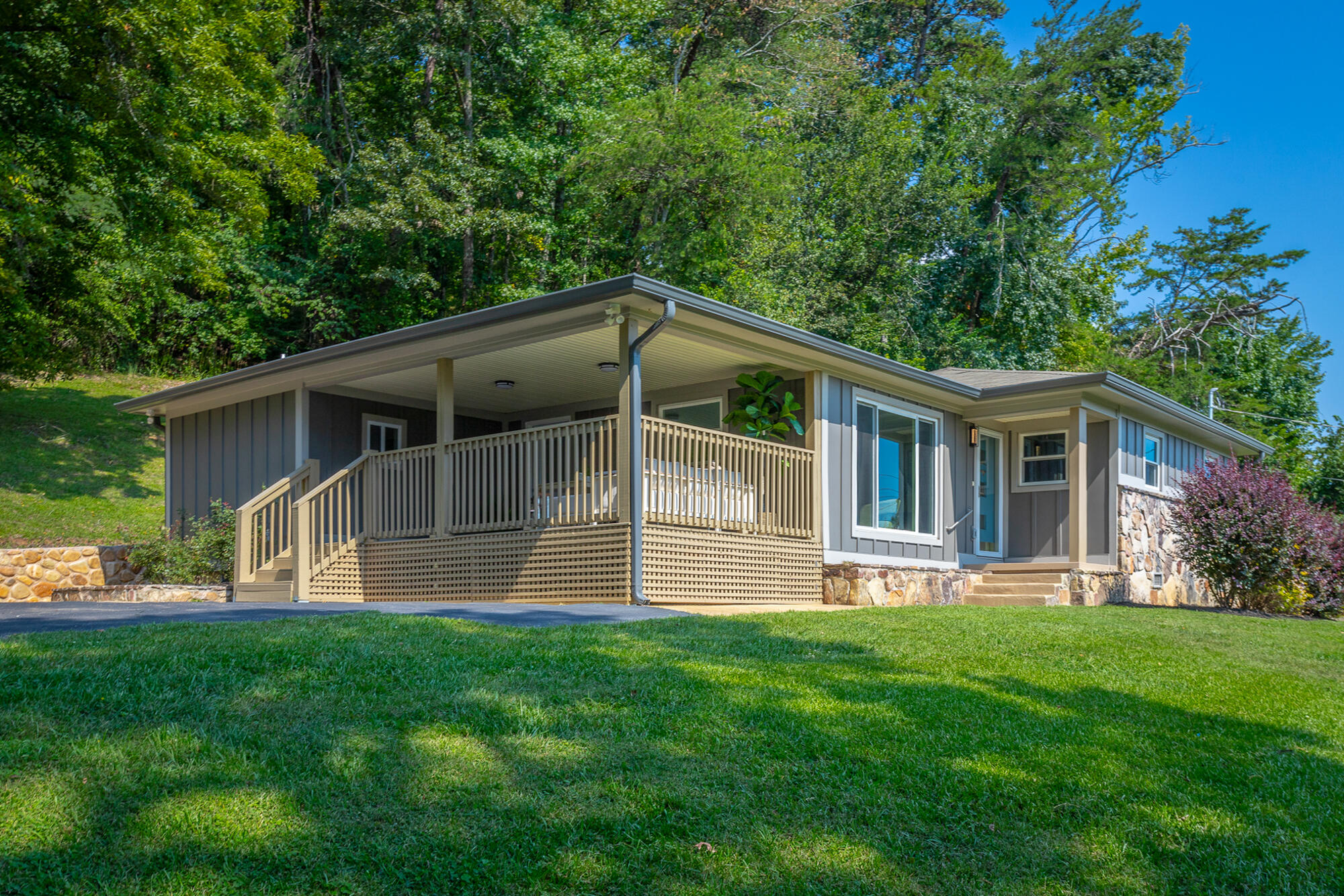 1013 Mountain Creek Road Chattanooga, TN 37405 - Photo 8 of 43 1013 Mountain Creek Road HD-43