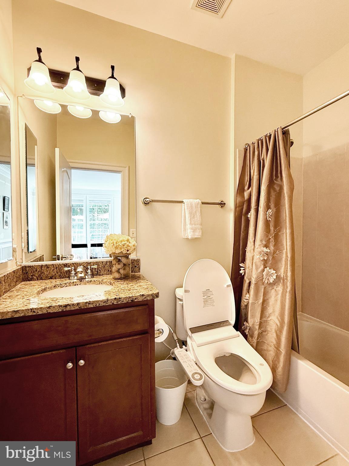 7532 Red Hill Drive Springfield, VA 22153 - Photo 24 of 48 Main level full bathroom