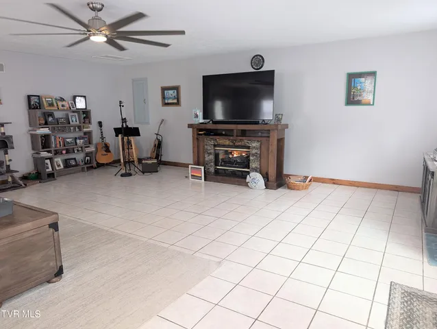 $469,000 | 1606 Valley View Drive, Big Stone Gap, VA 24219