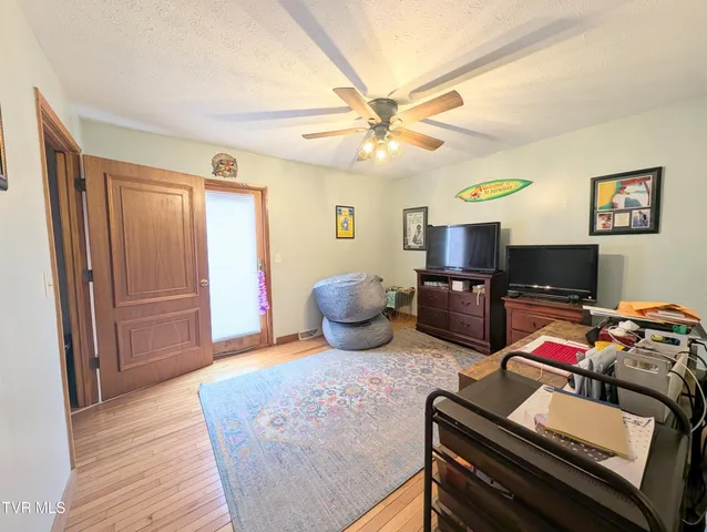 $469,000 | 1606 Valley View Drive, Big Stone Gap, VA 24219