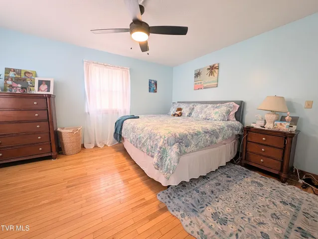 $469,000 | 1606 Valley View Drive, Big Stone Gap, VA 24219