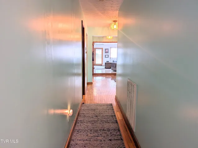 $469,000 | 1606 Valley View Drive, Big Stone Gap, VA 24219