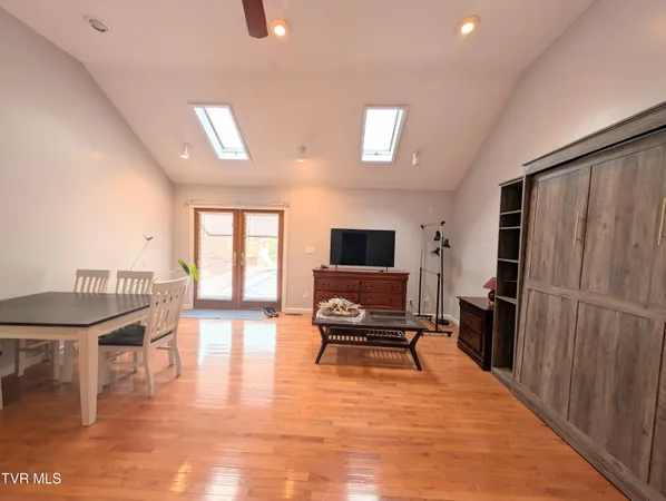 $469,000 | 1606 Valley View Drive, Big Stone Gap, VA 24219