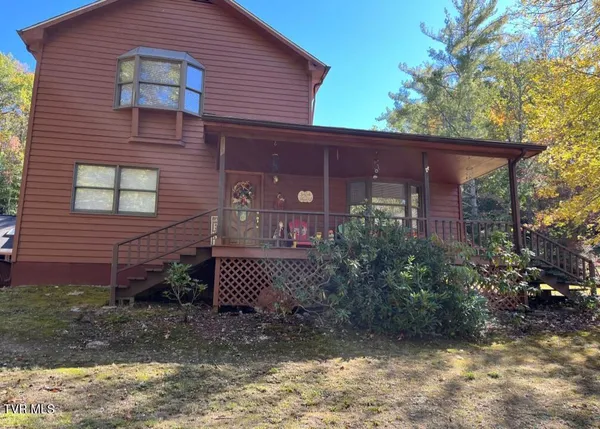 $469,000 | 1606 Valley View Drive, Big Stone Gap, VA 24219