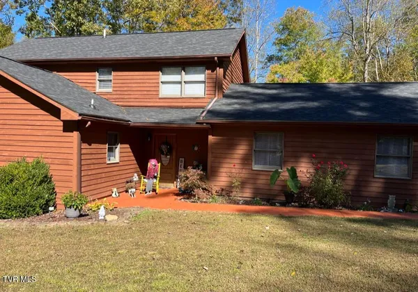 $469,000 | 1606 Valley View Drive, Big Stone Gap, VA 24219