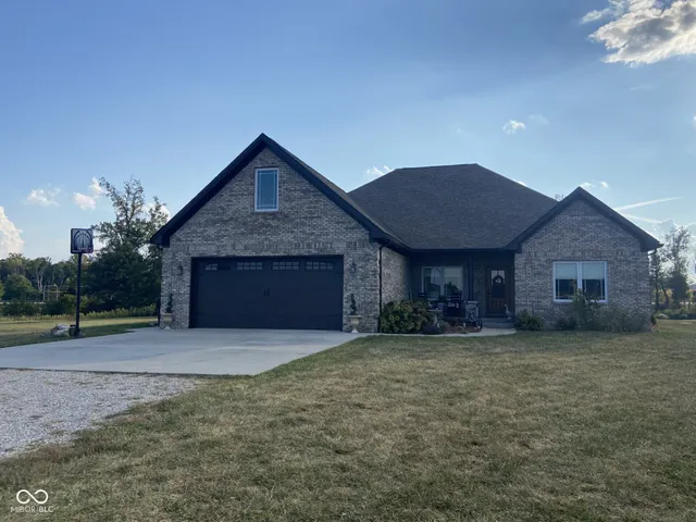 $649,900 | 10351 County Road 800 North, Seymour, IN 47274