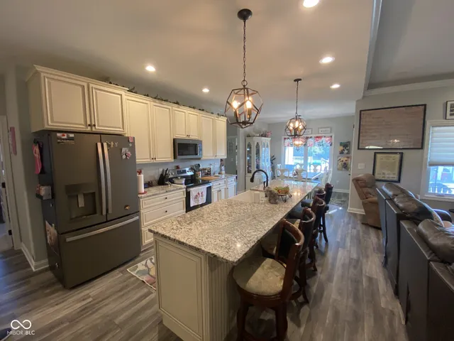 $649,900 | 10351 County Road 800 North, Seymour, IN 47274