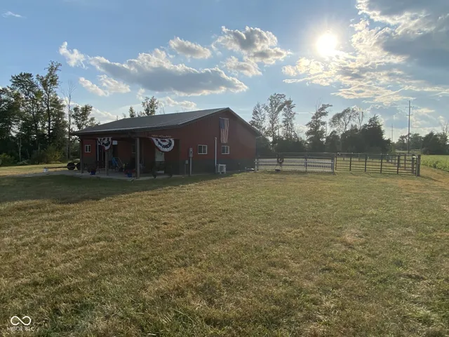 $649,900 | 10351 County Road 800 North, Seymour, IN 47274