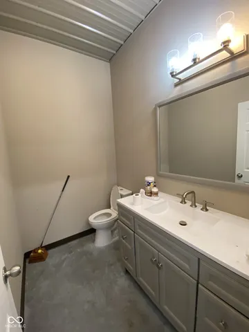 $649,900 | 10351 County Road 800 North, Seymour, IN 47274