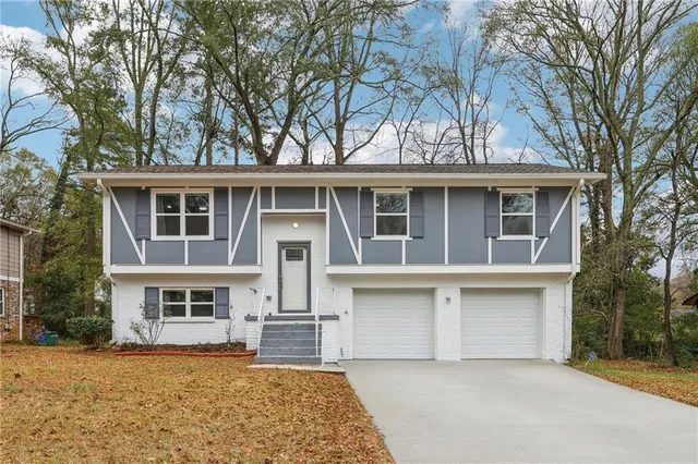$299,500 | 3975 Northstrand Drive, Decatur, GA 30035