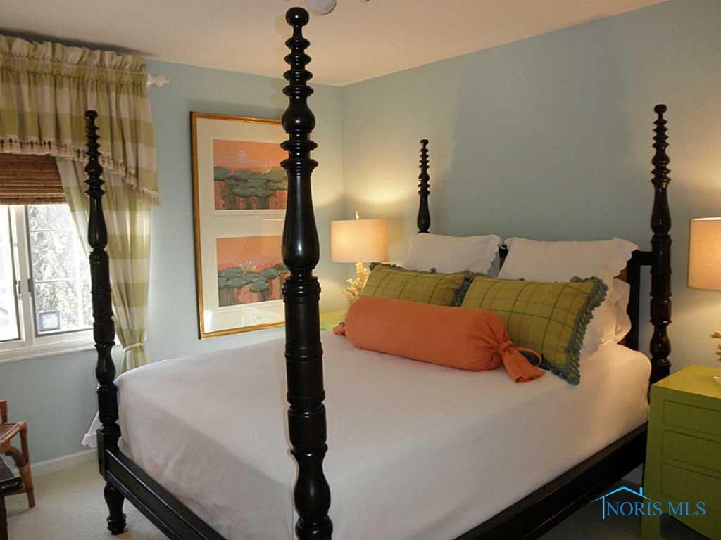 2805 Riva Ridge Road Toledo, OH 43615 - Photo 15 of 20 Bedroom.