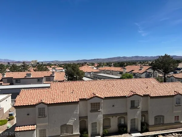 $2,300 | 360 Promontory Drive, Henderson, NV 89014