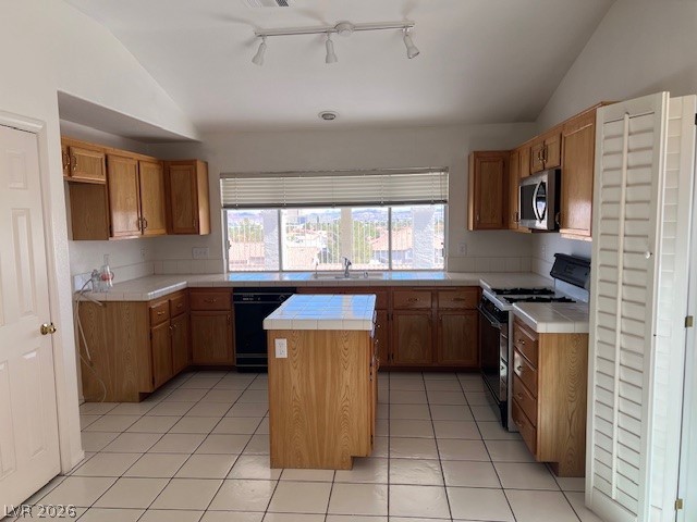 360 Promontory Drive Henderson, NV 89014 - Photo 6 of 18