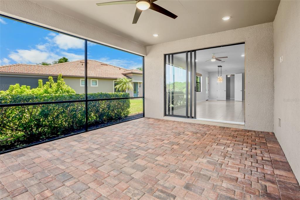 12276 Marsh Pointe Road Sarasota, FL 34238 - Photo 13 of 40