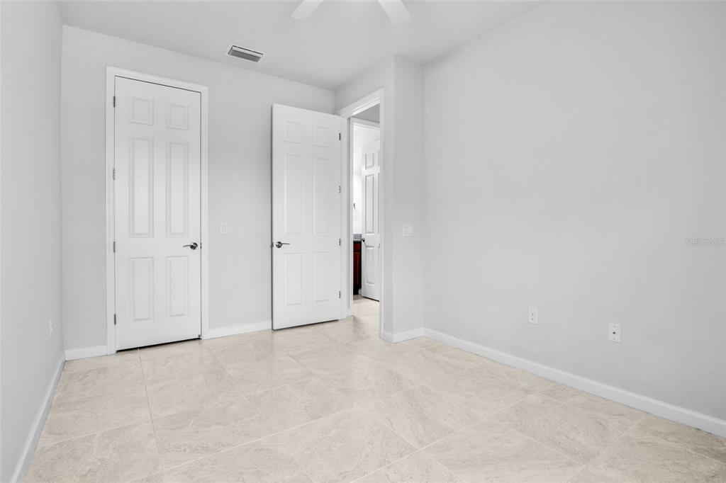 12276 Marsh Pointe Road Sarasota, FL 34238 - Photo 20 of 40