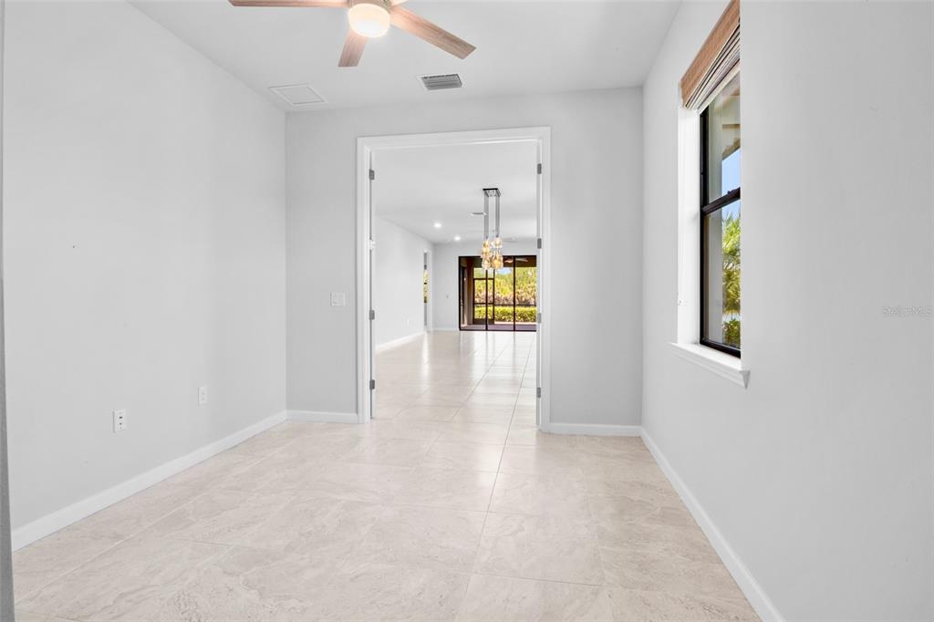 12276 Marsh Pointe Road Sarasota, FL 34238 - Photo 23 of 40