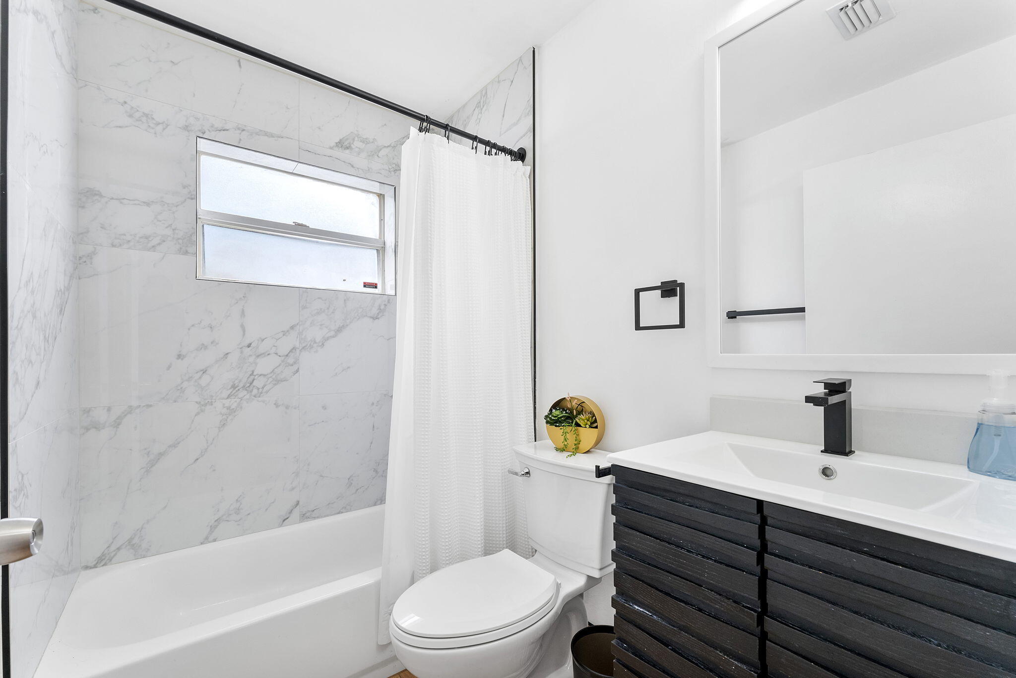 6249 Foster Street Jupiter, FL 33458 - Photo 18 of 30 7-web-or-mls-DSC05411