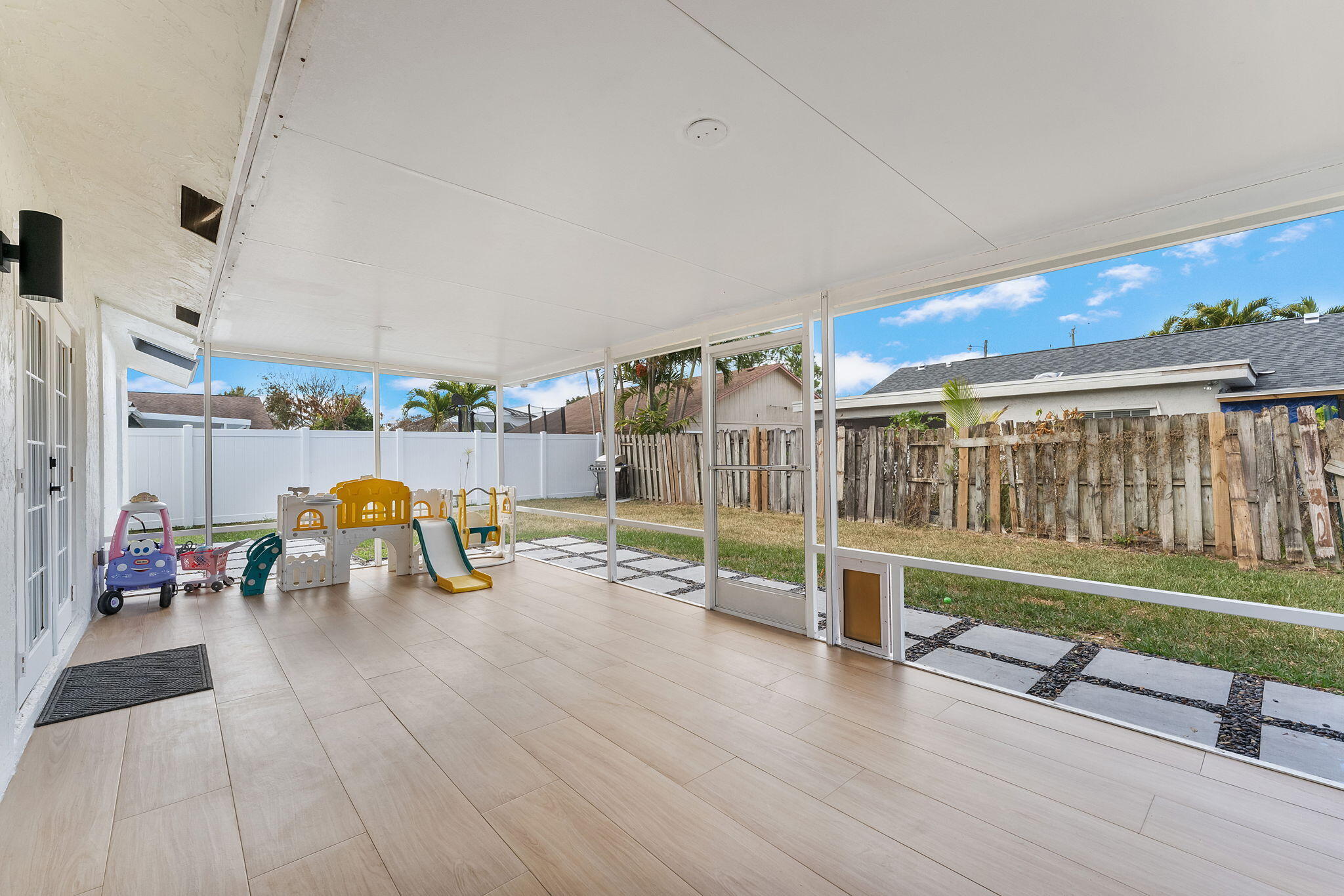 6249 Foster Street Jupiter, FL 33458 - Photo 24 of 30 23-web-or-mls-DSC05488