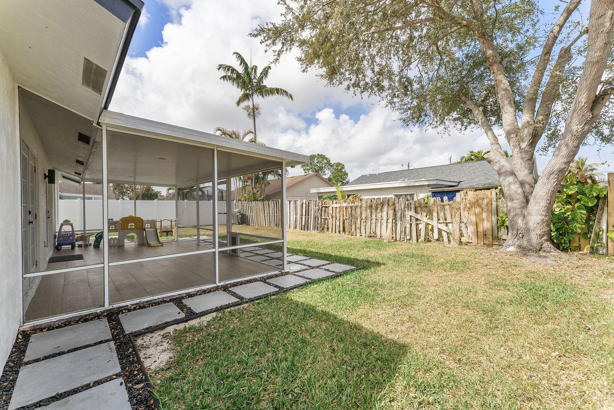 6249 Foster Street Jupiter, FL 33458 - Photo 28 of 30 28-web-or-mls-DSC05503