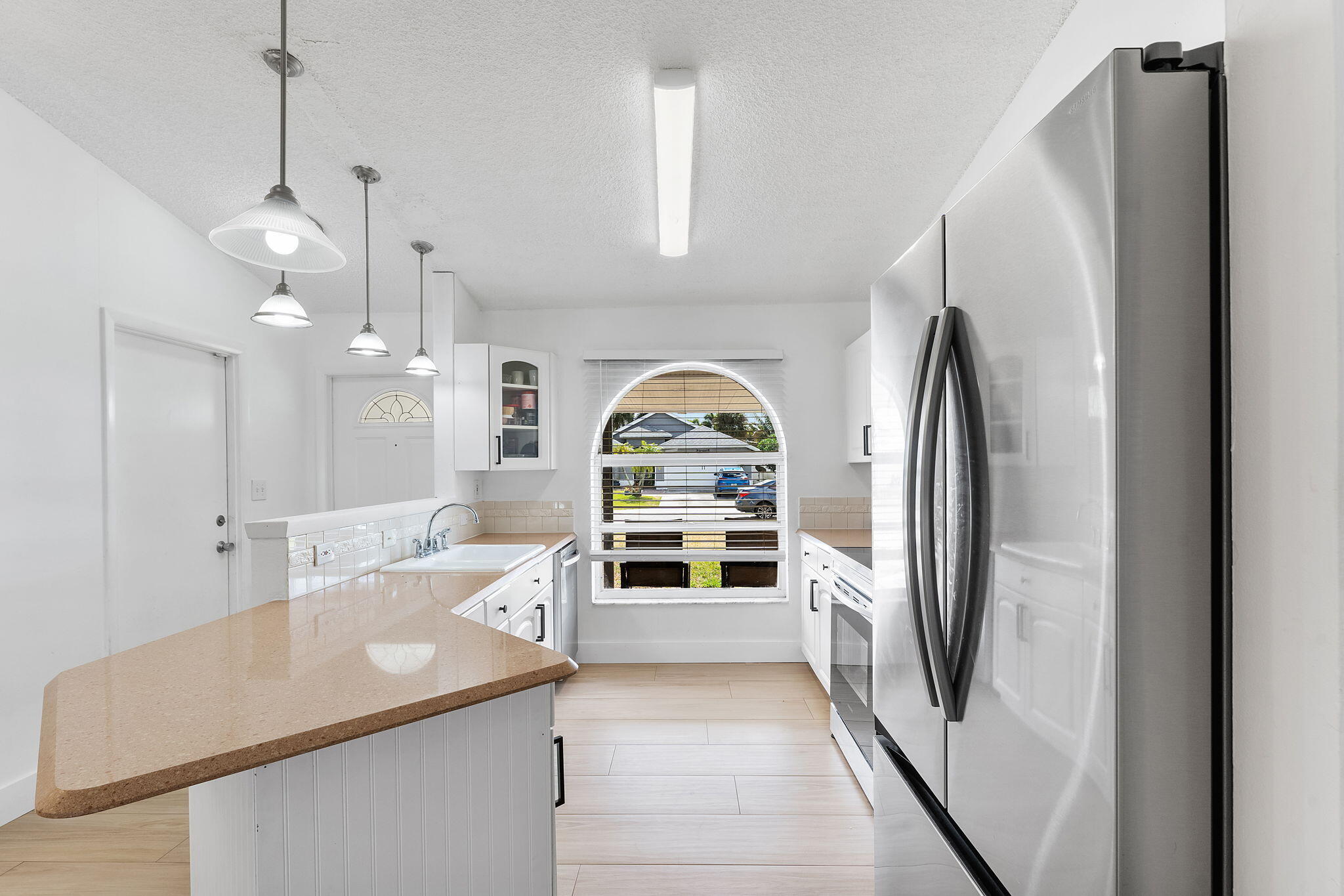 6249 Foster Street Jupiter, FL 33458 - Photo 7 of 30 16-web-or-mls-DSC05456