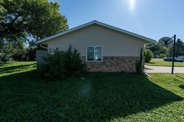 $339,900 | 131 Circle Drive, St. Charles, MN 55972