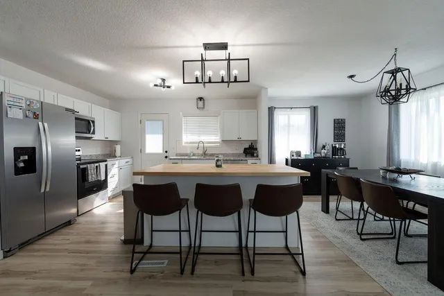 $339,900 | 131 Circle Drive, St. Charles, MN 55972