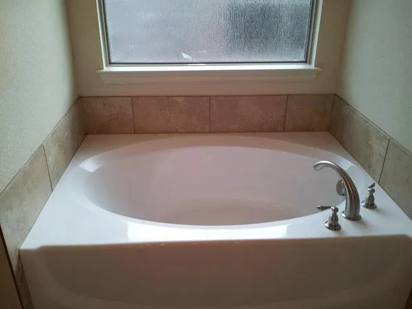 a view of bathtub in window