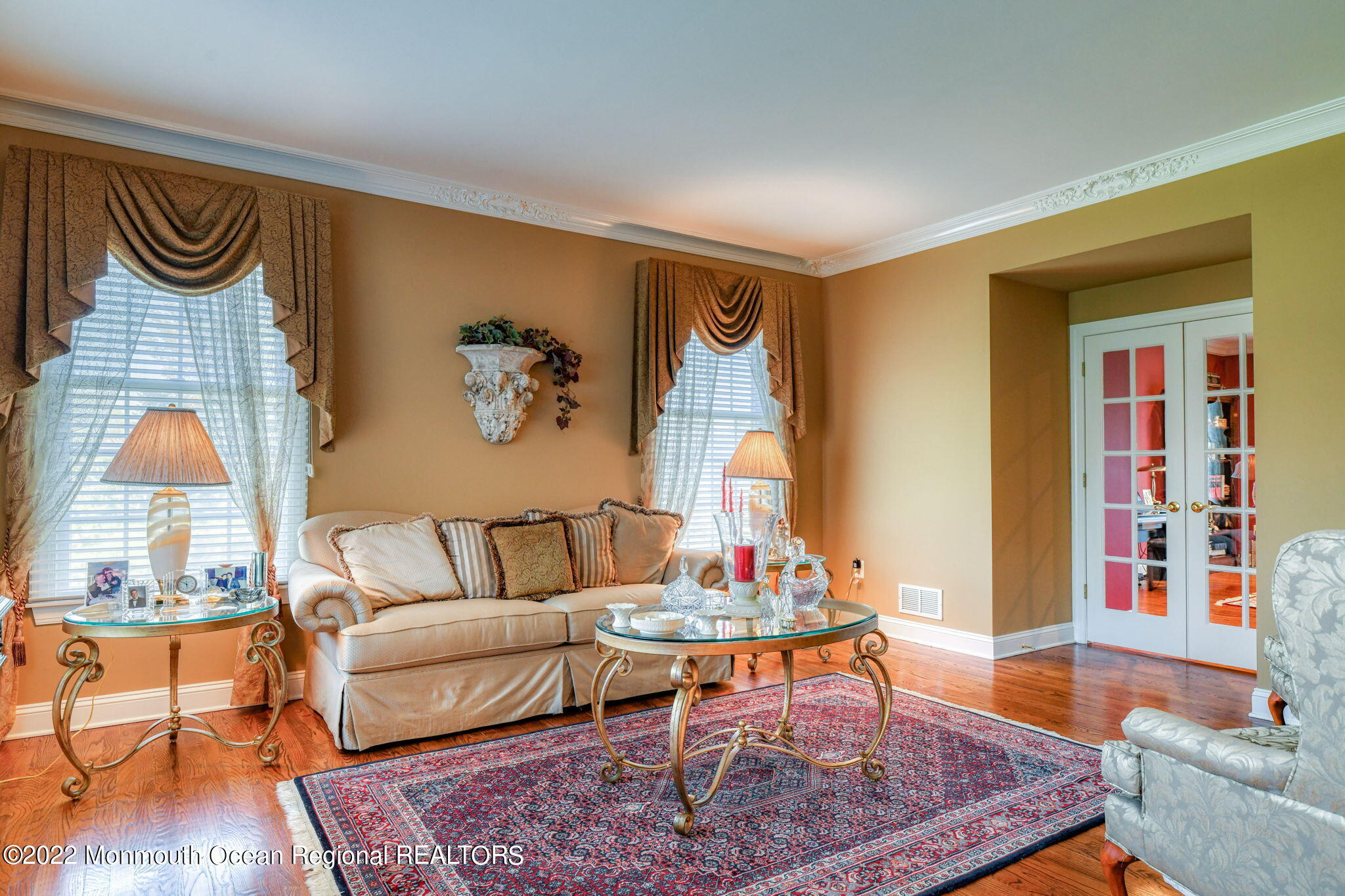 7 Shady Tree Lane Colts Neck, NJ 07722 - Photo 8 of 46 large-4f410c3f-d78f-4e1f-ba9b-fc573228e4