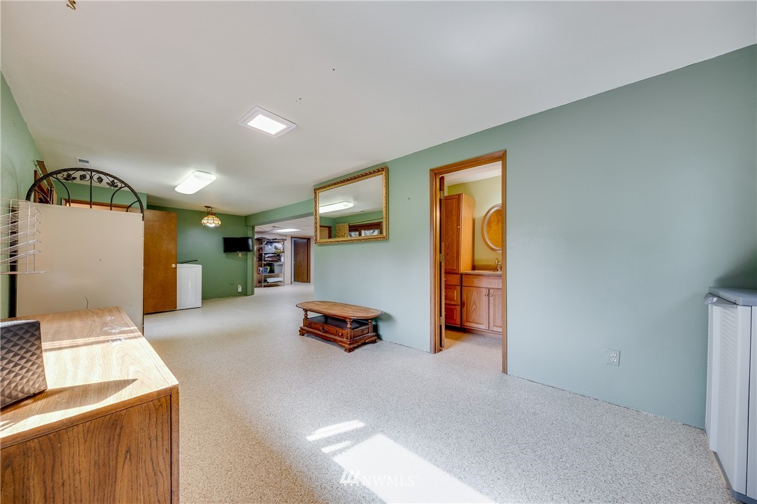 9934 Fairview Lake Road Southwest Port Orchard, WA 98367 - Photo 15 of 25 Gallery Image 15