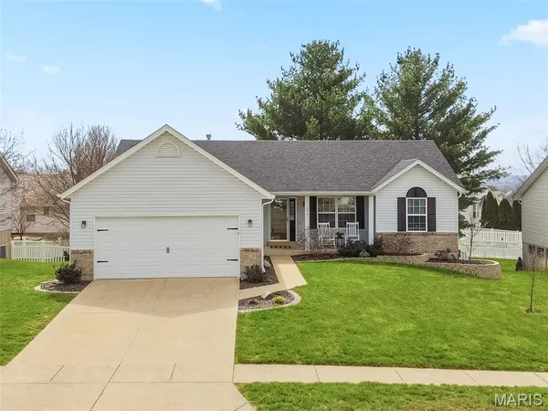 $365,000 | 474 Calumet Ranch Trail, St. Peters, MO 63376
