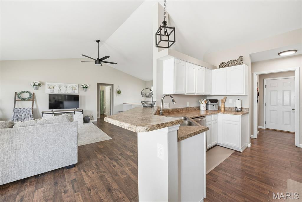 474 Calumet Ranch Trail St. Peters, MO 63376 - Photo 16 of 47