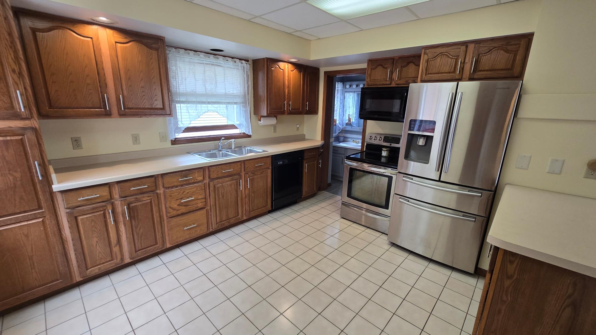 246 Virginia Street Antigo, WI 54409 - Photo 3 of 28 Gallery Image 3