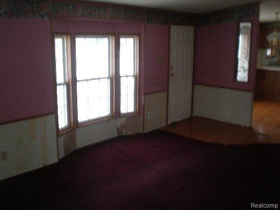 8291 State Road Fort Gratiot, MI 48059 - Photo 11 of 18 P2060028-mfscnv-mfsopt