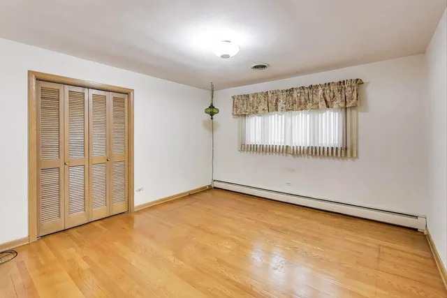 $424,900 | 4900 Ridgewood Avenue, Norridge, IL 60706