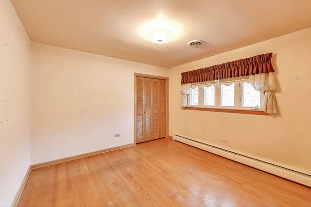 $424,900 | 4900 Ridgewood Avenue, Norridge, IL 60706