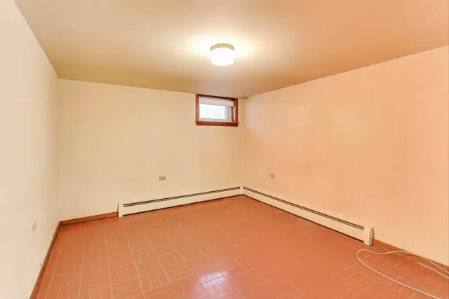 $424,900 | 4900 Ridgewood Avenue, Norridge, IL 60706