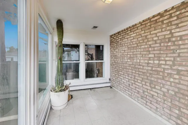 $424,900 | 4900 Ridgewood Avenue, Norridge, IL 60706