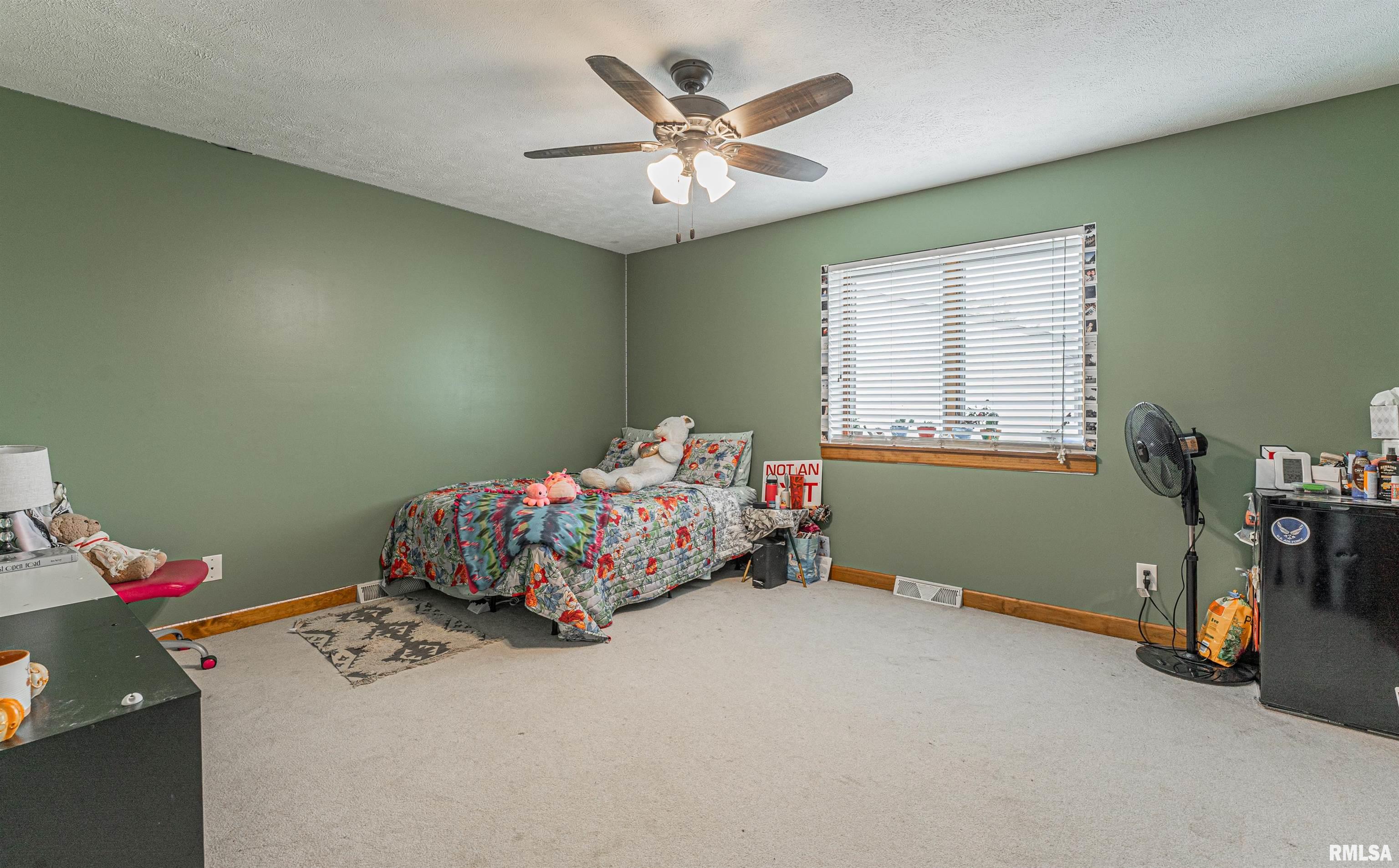 2348 Railsplitter Avenue Lincoln, IL 62656 - Photo 23 of 33 Gallery Image 23