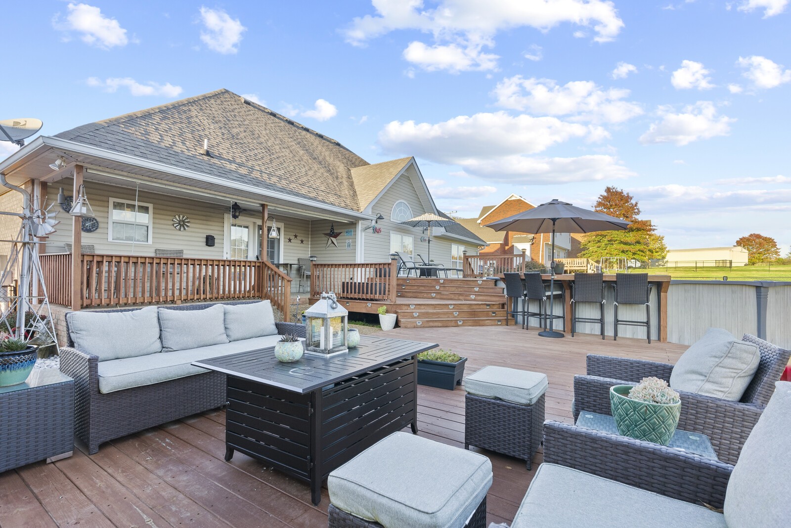 101 Brandy Hollow Road Portland, TN 37148 - Photo 36 of 50 a view of a patio with couches and pool