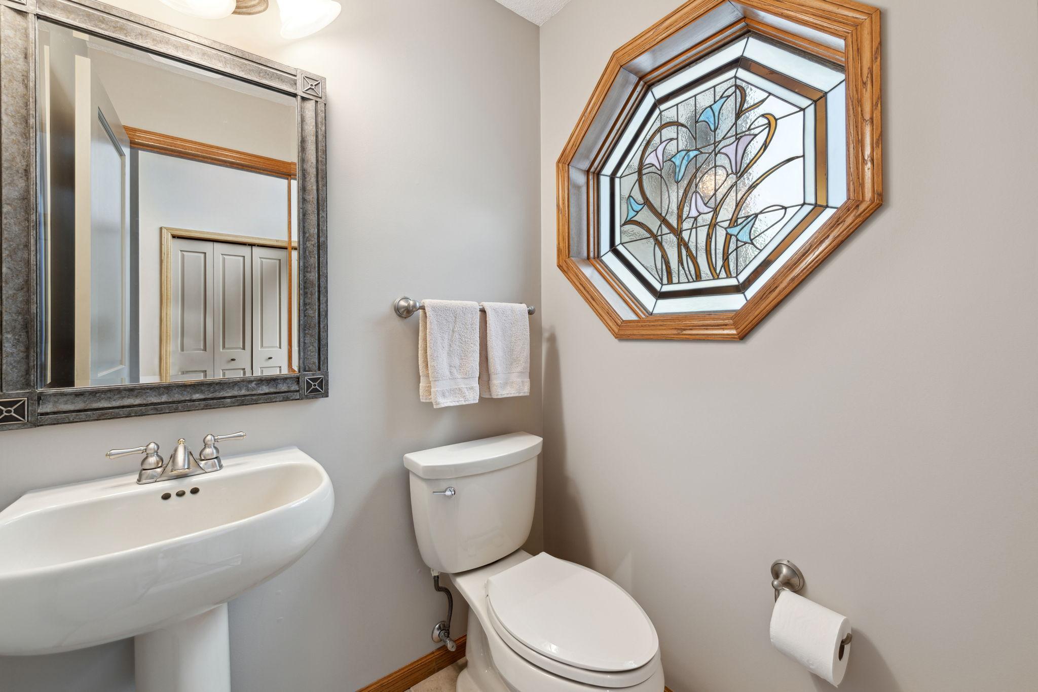 17005 Weston Bay Road Eden Prairie, MN 55347 - Photo 17 of 27